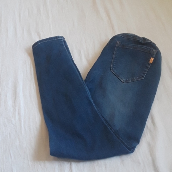 Maternity distressed jeans - Picture 2 of 2